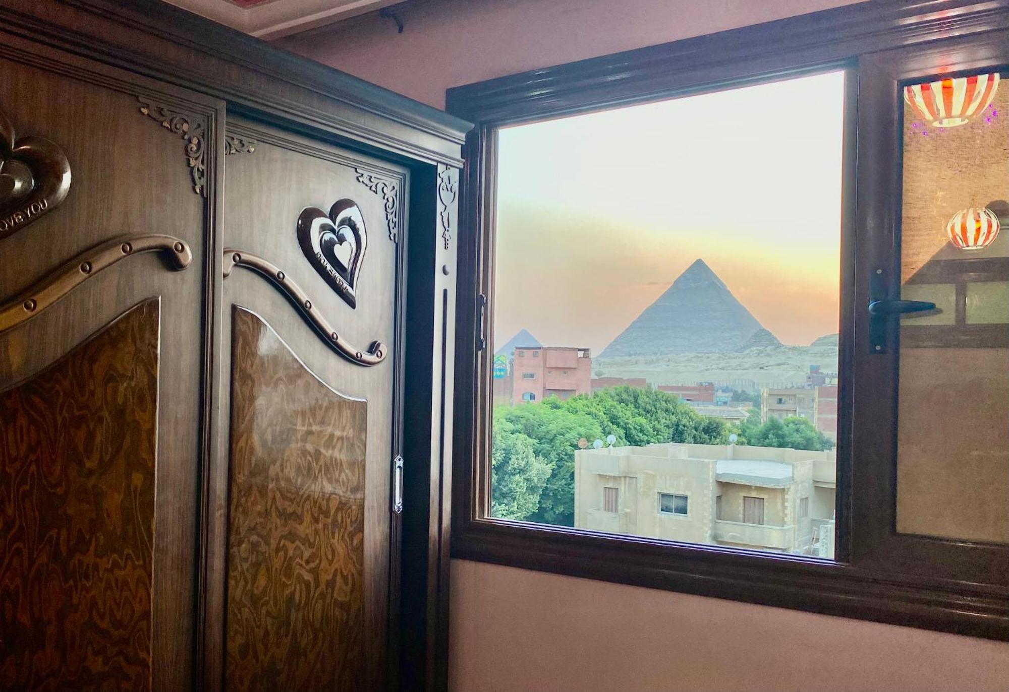 Apartment Pyramids Hills View Cairo