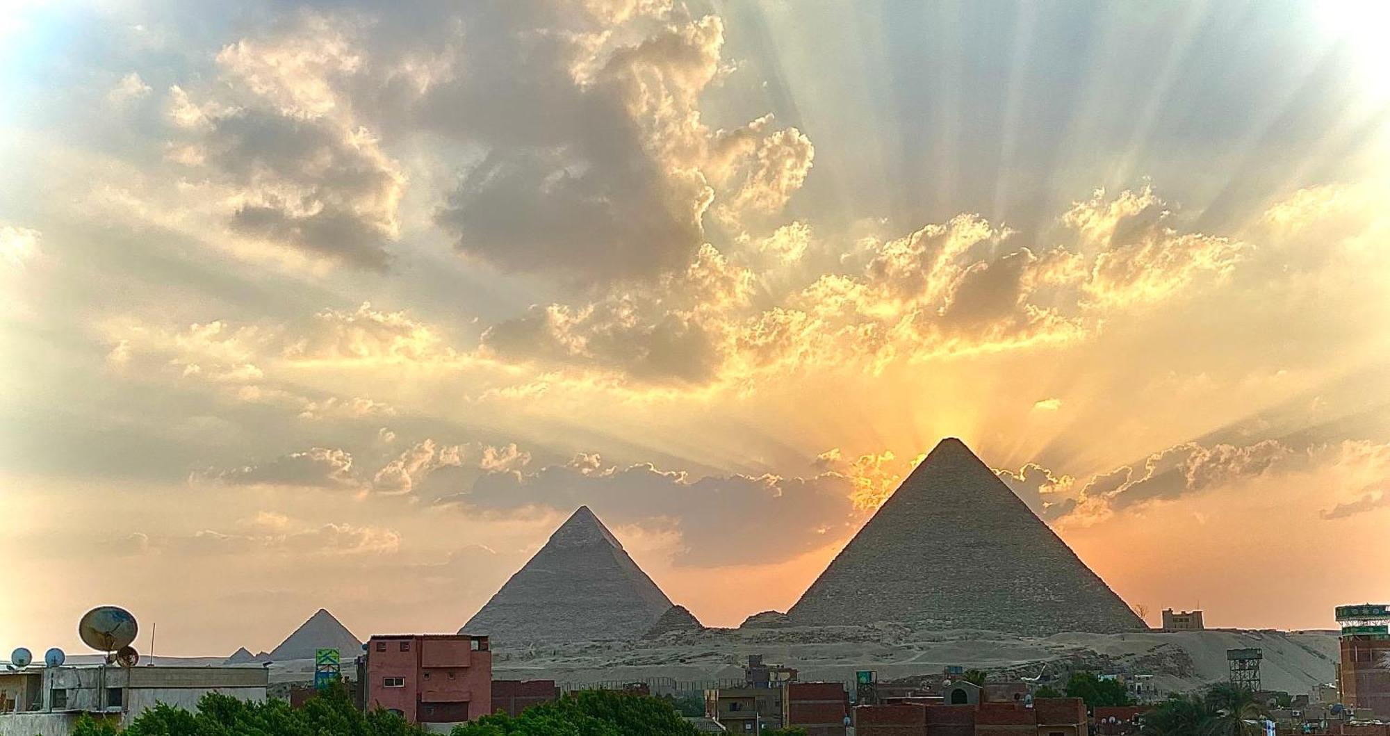 Pyramids Hills View *